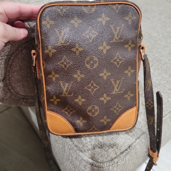 Louis Vuitton Monogram Amazone Bag - Picture 6 of 11